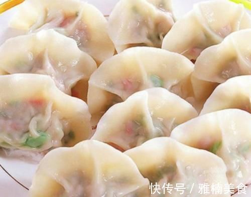 煮水饺只加水可不够，加点“料”，保证水饺鲜嫩多汁不破皮