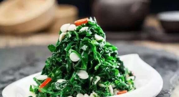  荠菜中含|养生不吃点荠菜，总感觉少点什么，因为“三月三、荠菜赛仙丹”