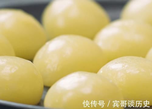 土豆这样做太好吃，鲜香软糯，简单营养，孩子爱吃的解馋美食