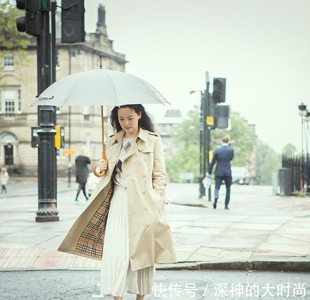 气质 深秋别着急买衣服,优雅女人都穿“裙子+外套”,显气质一绝!