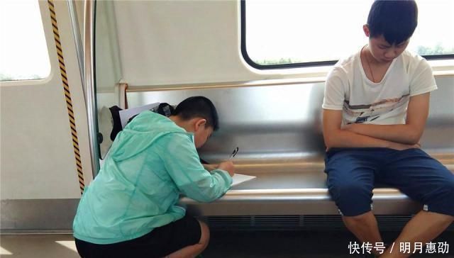 孩子|“妈妈你让我多睡一会”,孩子熬夜赶作业,留下纸条就这样离开了