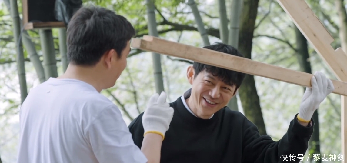 何老师|《向往5》第八期,蘑菇屋没有一位客人,我却想夸一夸这一家五口