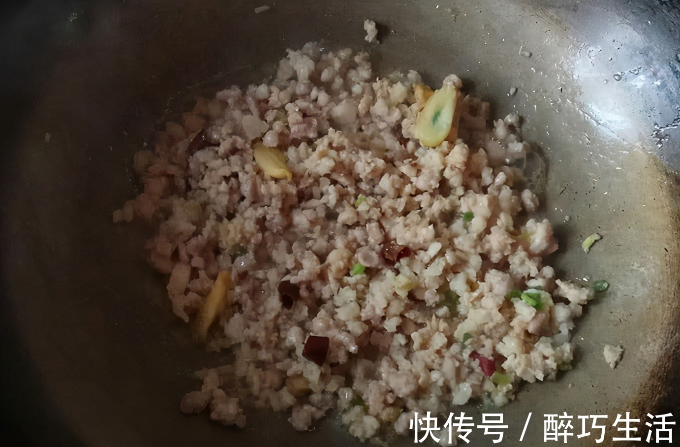 肉末|天热不想吃饭，做一道白菜炖粉条，开胃好吃，真下饭