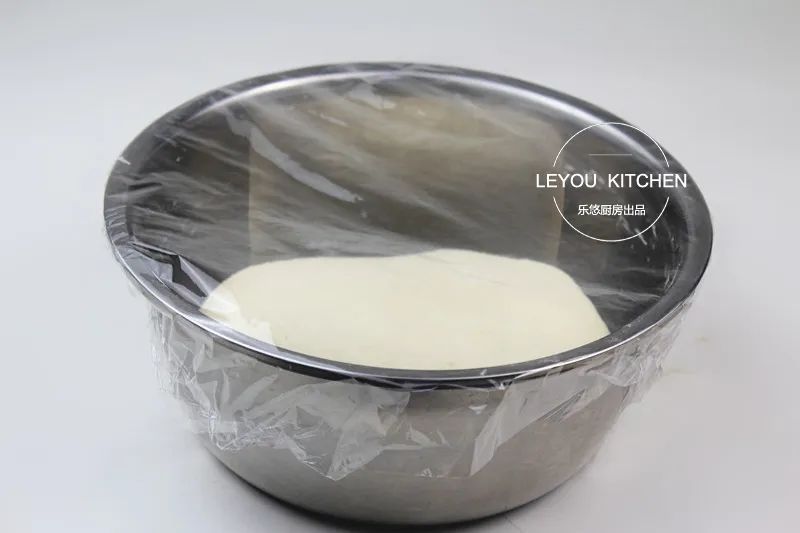 1斤面粉做6个烧饼，不油不腻，平底锅就能做，刚好全家人的早餐