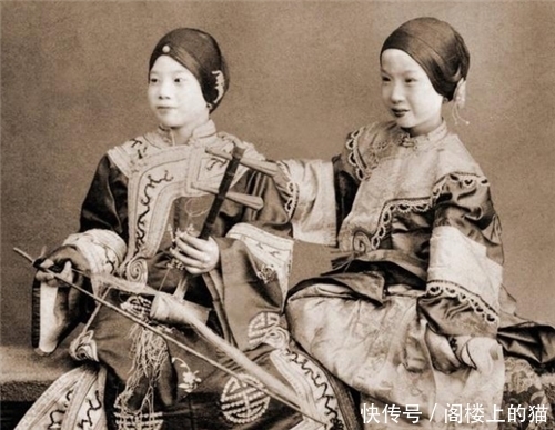 青楼女子|晚清青楼女子老照片:颜值出众不输当代女星,跟你想的是一样的吗