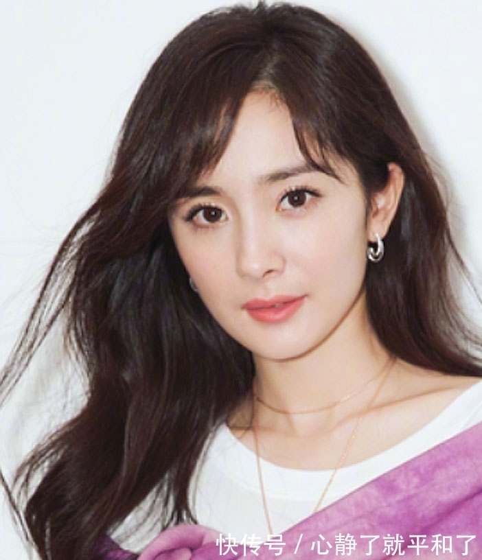 减龄 发量少女人先别急着剪短发,试试这3种发型,拯救发际线还很减龄