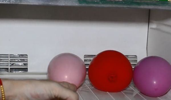把气球装水放冰箱里冻一冻,好多人不知道有啥用,学会受用一生!