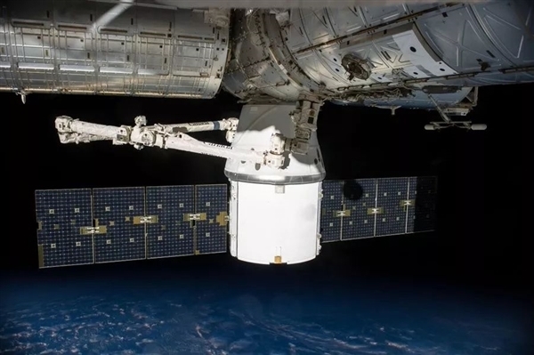 国际空间站 全新火箭、全新飞船!SpaceX 2021年的第一次
