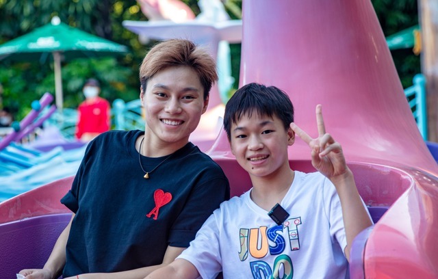 范扬&至高荣誉,全红婵封神一跳制作成国画!“训话”哥哥:不要说脏话