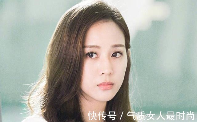 卷发型 四十的女人，都喜欢剪短刘海和短发如何知道自己适合什么发型！