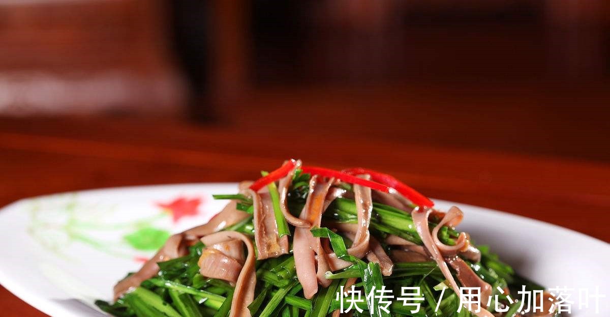 教你营养美味的韭菜炒海肠，简单易做又好吃下饭，一顿一盘不够吃！