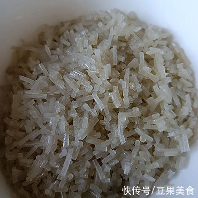 萝卜粉丝包子这样做,手残党也能当大厨