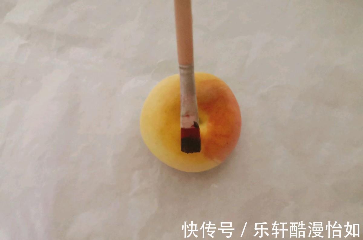 低筋面粉|苹果造型的蛋糕，好看又好吃，几分钟就能学会