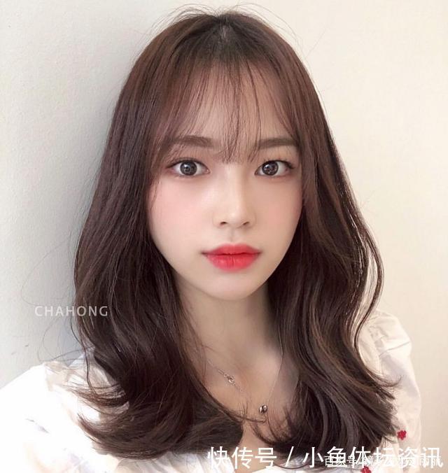 新女神发型17款,瘦脸时尚显气质,无论长短都很出彩