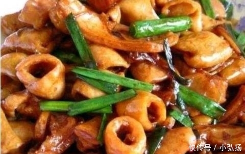 老妈|吃饭时 遇到这个菜只能吃不能问 要不然会很丢人