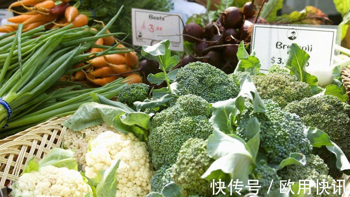 步骤|炒西兰花前,究竟要不要焯水,跟着正确步骤来,鲜嫩清脆特别好吃