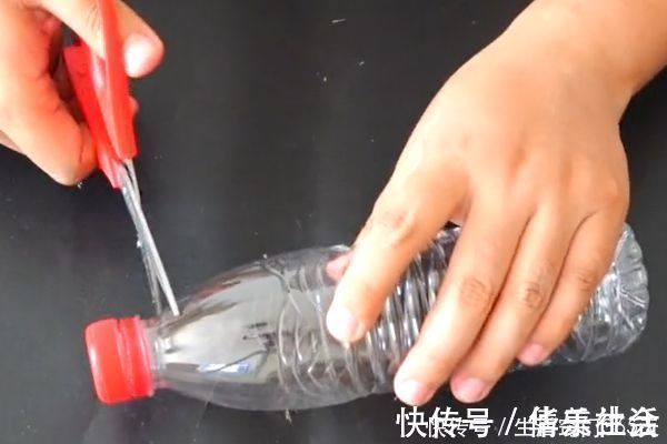瓶口|把塑料瓶的瓶口剪下来，做出来的东西太有才了，家家户户都用得到