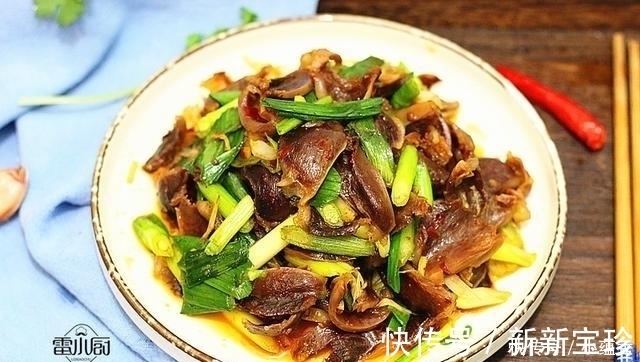 来回|大热天, 最受欢迎的菜就是它了, 不油不腻, 下酒又下饭, 越吃越香