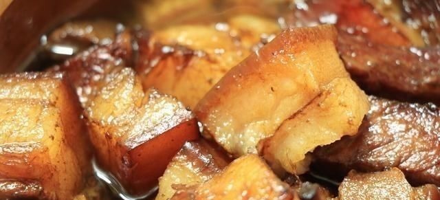 并发症|内科医生热水里撒一把，连喝1月，血糖降了，跟糖尿病“再见”