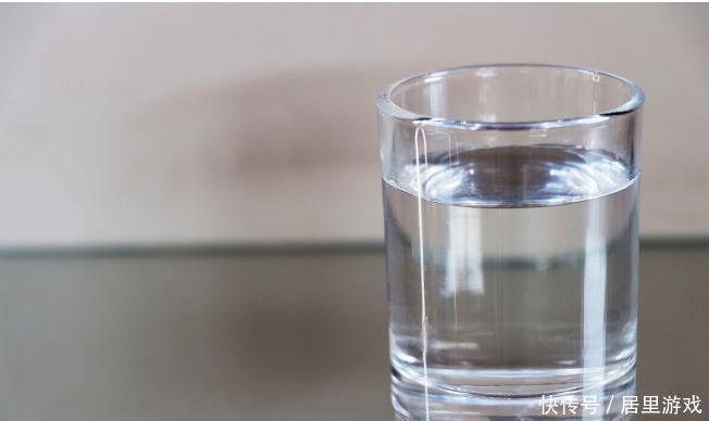 中年|养生从喝水开始，那怎样喝水才健康呢？牢记4个喝水技巧