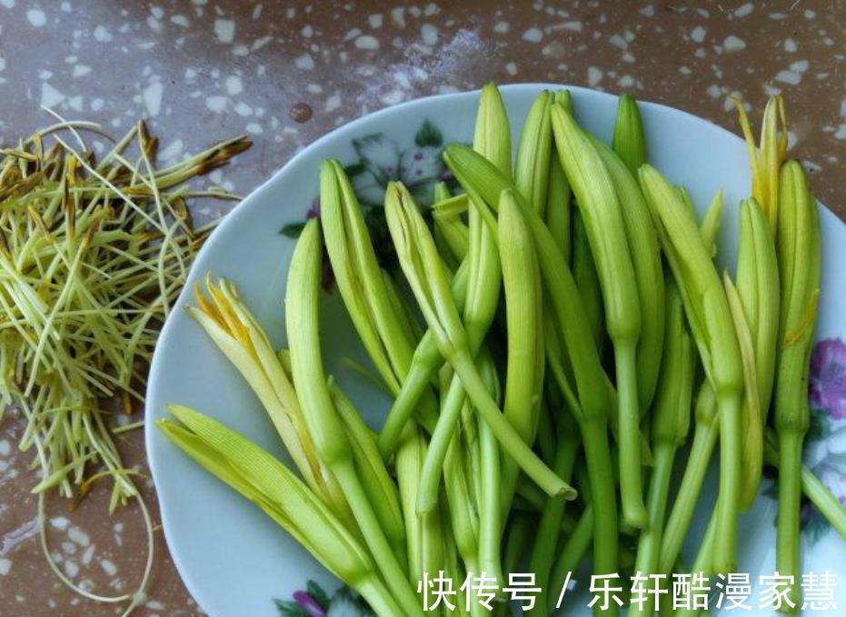 木耳|入秋后，不管有多忙，别忘吃这菜，简单拌一拌，健康美味又营养