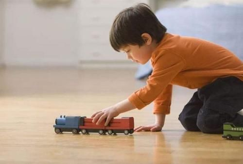 孩子|孩子身高进入猛涨期,会出现“特殊征兆”,错过了容易影响长个