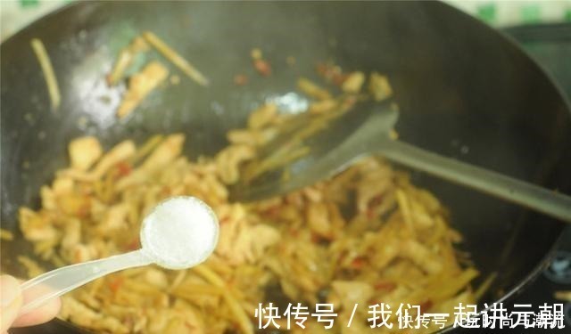 毒生姜|白酒最怕的“解药”就是它,每家每户都有,酒前吃不怕醉对肝很好