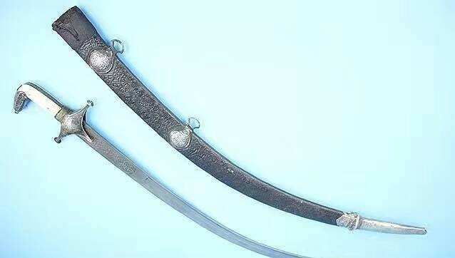 中国历史@日本刀模仿不来的弧度,本期世界三大弯刀,中国弯刀还能上榜吗