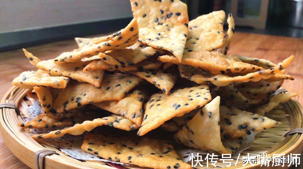 好吃|奶奶炸麻叶、麻花的老手艺,配方用了几十年,营养好吃,建议收藏