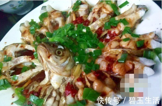 孔雀开屏|家人聚餐,这道家常蒸菜,蒸一蒸,8分钟上桌,鲜美到流口水