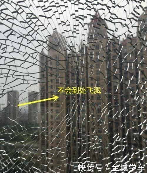 玻璃|封阳台选双层玻璃好还是钢化玻璃好可别选错了,入住后想拆都难!