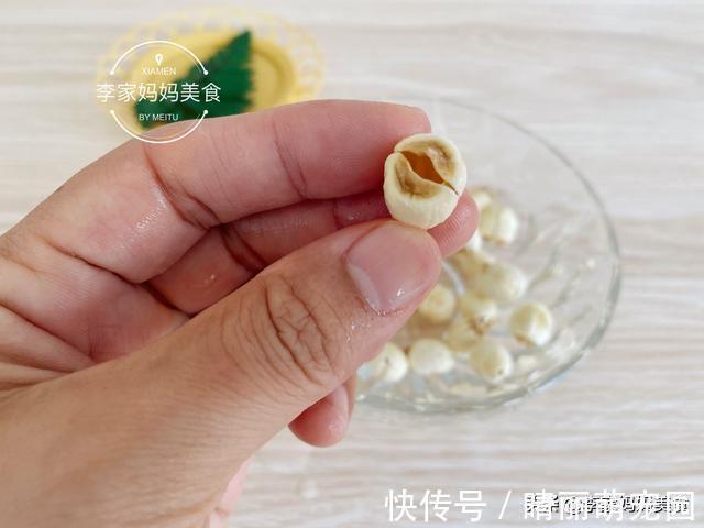 煮粥时,记得多加“1白1黄”两种食材,营养翻倍,还能润秋燥