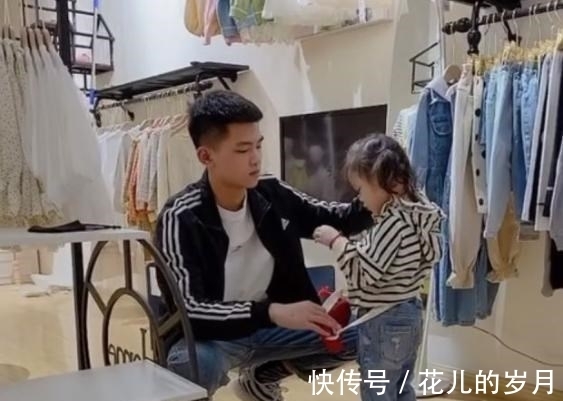 b妹妹接哥哥放学,被哥哥直接拎了起来,妹妹:我不要面子的啊?