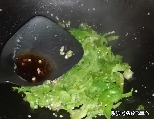  营养|掌握这三个技巧，做出的青椒炒鸡蛋，鲜嫩美味，营养好吃更下饭