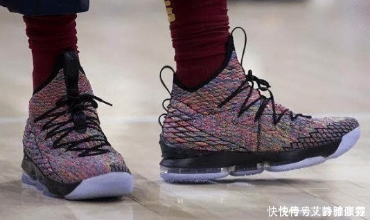 詹皇|难忍受的球鞋反人类设计,一千多块的鞋都不如买国产