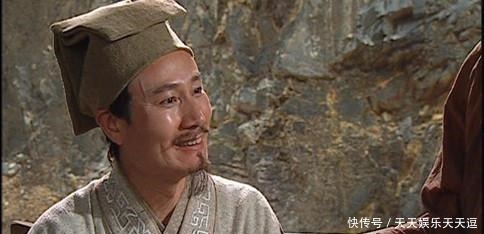 李逵|宋江也面临一次被火并的危险,你知道是谁救宋江吗不是李逵武松!