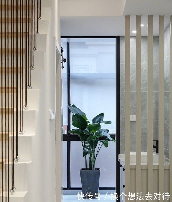 装修|180㎡现代风格装修很时尚,开放式空间设计,尽显大家风范!