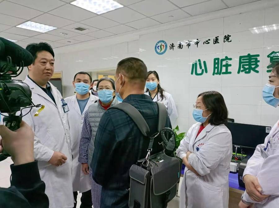济南市中心医院|每天不忘给心脏充电！46岁男子装上济南首个人工心脏出院