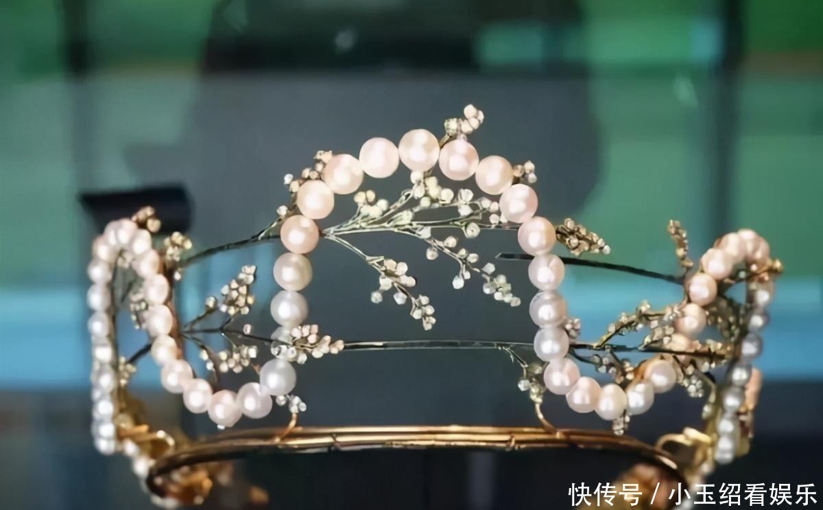 祖母绿宝石#令人屏住呼吸的古董珍珠首饰,百年传承,尽写典雅与奢华交织之美