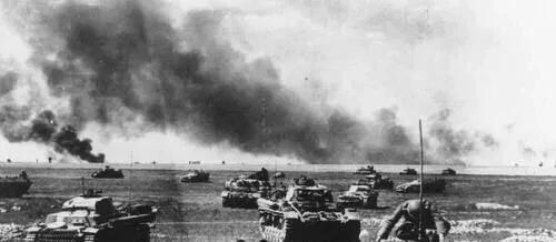 莫斯科|如果希特勒不兵分三路,集结所有兵力攻打莫斯科,能打败苏联吗