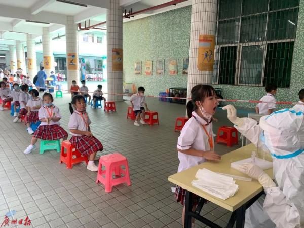 广东两地发现密接者！最新要求：全省接送托家长要查验健康码
