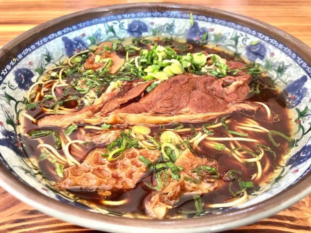  寒意|寒意袭来 是时候来一碗热腾腾的羊肉面啦