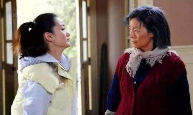 孩子|父母一走,奶奶撒手,有多少家庭正在经历老人“假带娃”