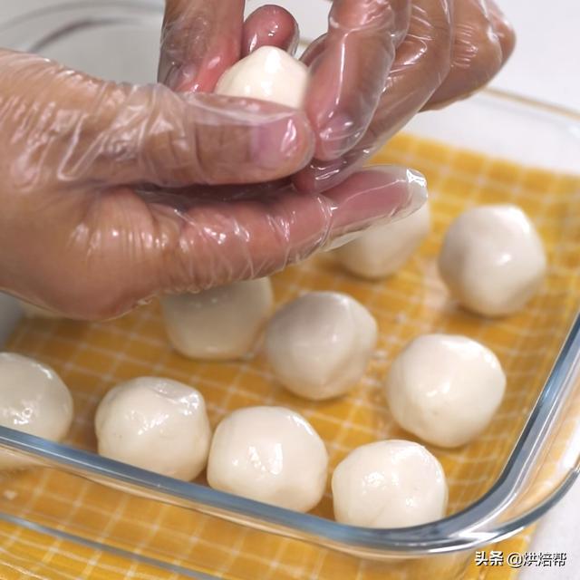 大米也能做月饼不仅低糖低脂,而且香味十足,女生多吃也不怕胖