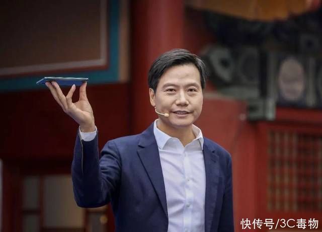 跑鞋 雷军不晒鞋干了这事!网友回复“一针见血”,和鸿星尔克搞联名?