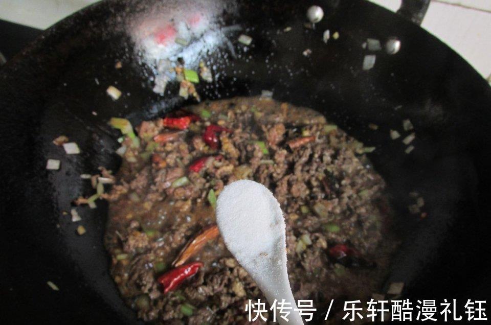 花生油|三伏天,不管有钱没钱,也别错过这肉,好吃不上火,比牛羊肉都好