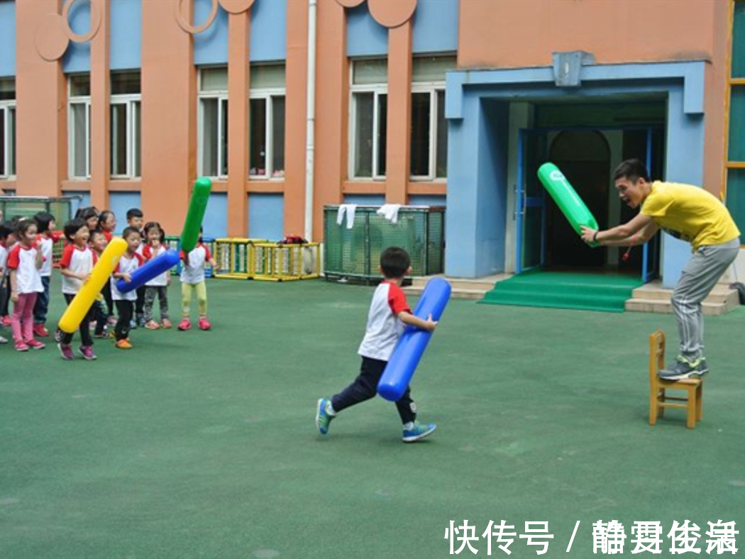 人际交往|幼儿园老师神总结:从孩子穿什么衣服,可了解到孩子的家庭