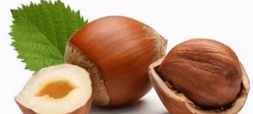 老太太|女性不想提早变成“老太太”,常吃3种食物,改善气血,滋补身体