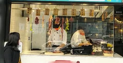 年夜饭|“年夜饭外卖套餐”受热捧，专家有几个建议