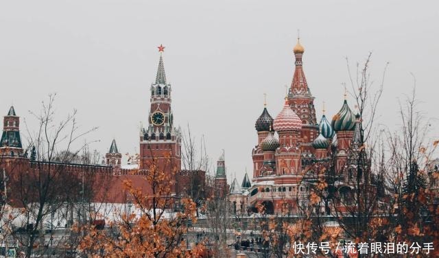 扶植|他被斯大林一手扶植，为何当众掌掴斯大林，最后被以间谍罪处决